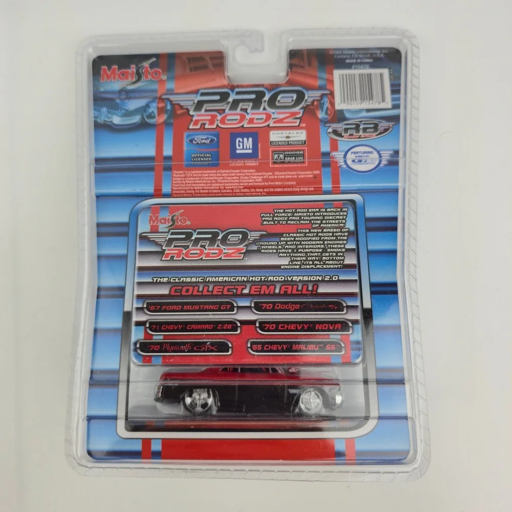 Vitg Maisto Pro Rodz 65 Chevy Malibu SS 1:64 Red Black Diecast Car Opening Hood